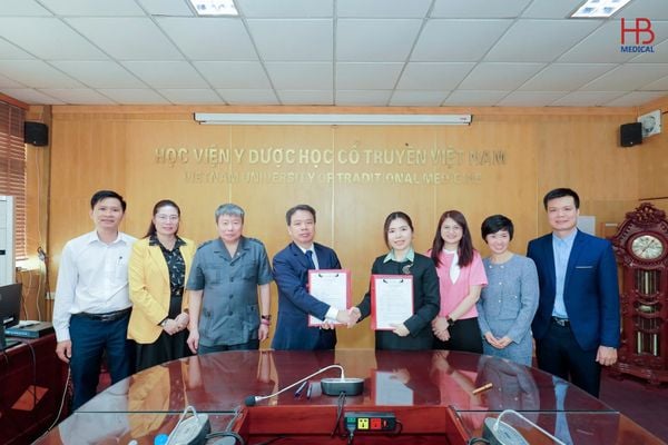 HB Medical & HV Y Dược Học Cổ Truyền ký kết hợp tác chiến lược – Bước tiến quan trọng trong nghiên cứu và đào tạo kỹ thuật cấy chỉ PDO